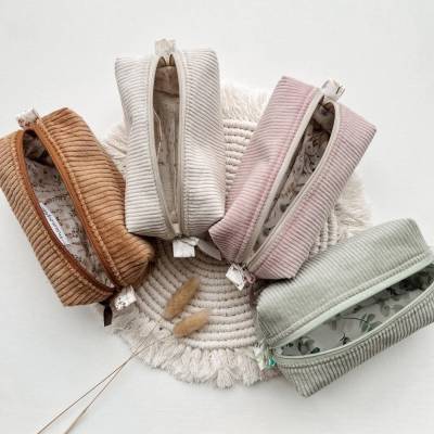Kosmetiktasche aus Cord, Etui, Kulturbeutel, Schminktasche, Make Up Tasche
