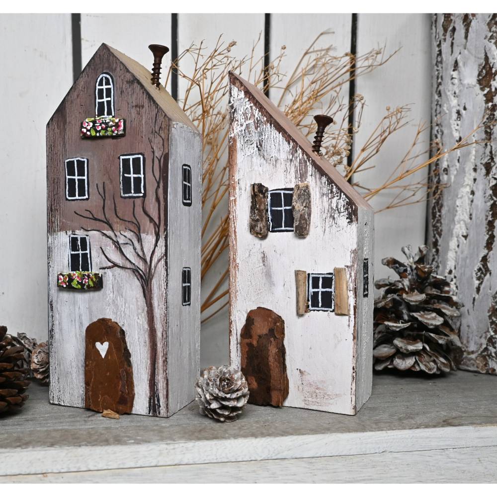 Rustikale Holzhaus Deko wetterfest – handbemalte Altholz Häuschen für Garten & Haus
