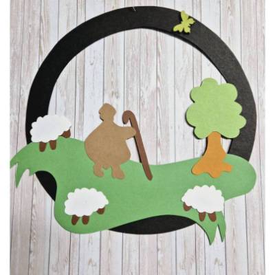 Fensterbild aus Tonkarton Hirte mit Schafe – Handarbeit Dekoration Frühling Ostern