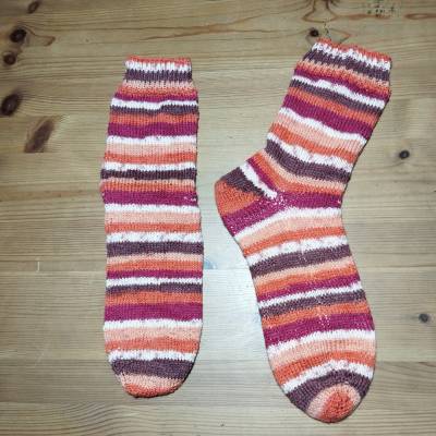 handgestrickt bunte Socken Gr. 38/39