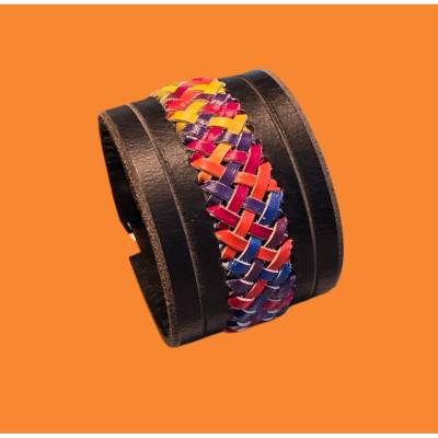 Schwarzes Lederarmband aus Büffelleder – Dreifarbige 3er Flechtung, handgefertigt, 5 cm breit (Flecht14)
