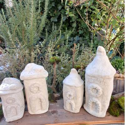 Betonhaus Zipfelhaus Betondeko in vier Größen Varianten grau Geschenkidee Gartenfigur Hausflur Garten Deko XXL