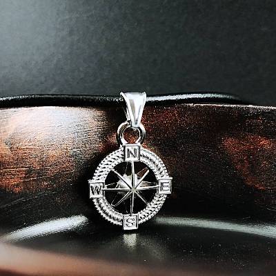 Lederkette Kompass – Kompass Anhänger aus 3mm Leder, Magnetverschluss, Schwarz oder Braun