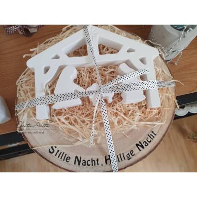 Weihnachtskrippe - Krippe im modernen Stil in weiß mit Holztablett oder Holzscheibe