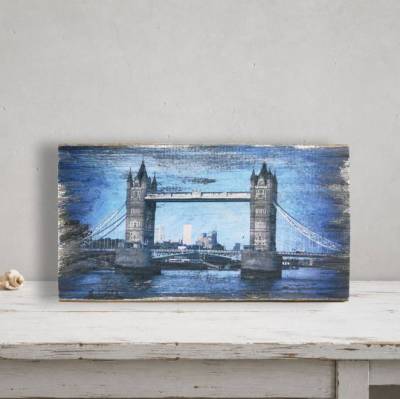 Tower Bridge London – Fotodruck auf altem Holzbalken – Upcycling Wandbild – Rustikale Vintage Deko – Handgedruckt