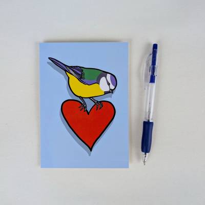 süße Postkarte mit Blaumeise und Herz - Din A 6 Grußkarte - Geburtstagskarte - süßer Liebebesgruß