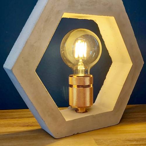 Betonlampe Hexagon Tischleuchte Unikat Nachttischlampe Geschenk Dekoleuchte Lampe Schreibtischlampe Vintage Handgefertig