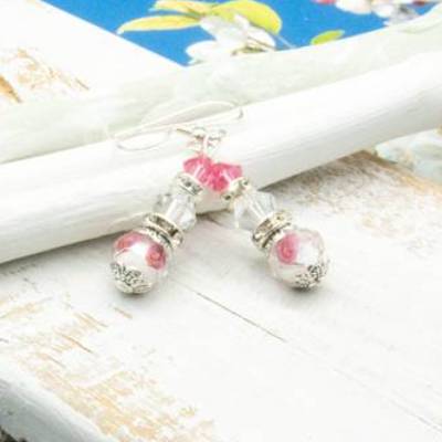 Lässige Glas Ohrhänger in Rosa, Weiß, Hochzeit Ohrringe, handgemachter Unikatschmuck, Geschenkidee