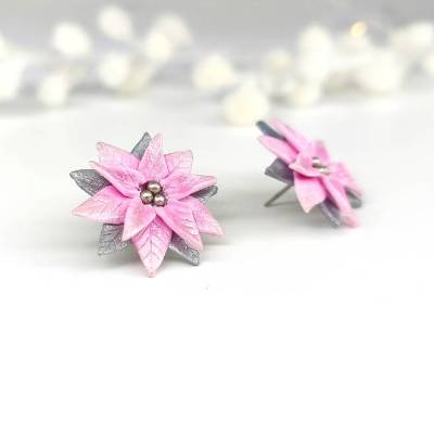 Rosa Weihnachtsstern Ohrstecker, Ohrringe aus Polymer Clay, Weihnachts Ohrringe, festliche Ohrringe