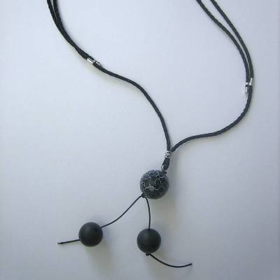 Verstellbare geflochtene Nylonkette in Schwarz mit Onyx-Anhänger – Länge 41 cm bis 82 cm