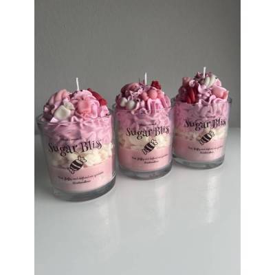 Duftkerze im Glas 'Sugar Bliss' mit Duft nach gerösteten Marshmallows Pink Glitzer Sojawachs