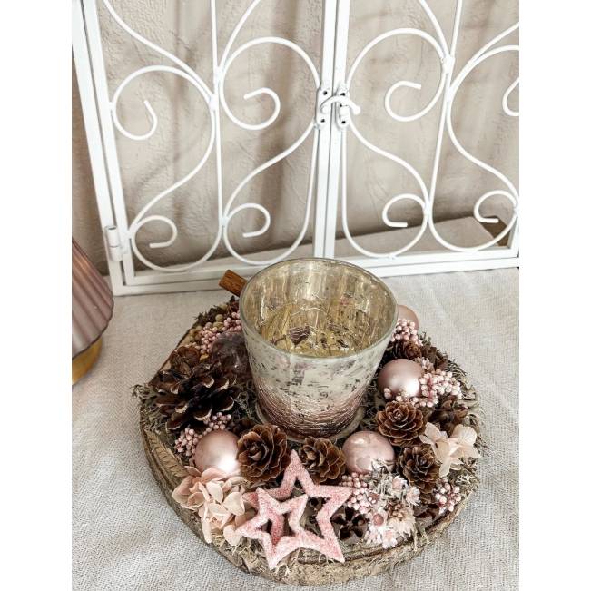 kleines Adventsgesteck mit Windlicht Glas in rosa mit Trockenblumen