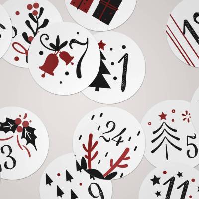 Adventskalender Zahlenaufkleber *Christmas Red* / 24 runde Aufkleber / ∅ 40 mm