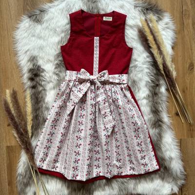 Handgefertigtes Kinderdirndl aus Baumwolle inkl. Schürze – Größe 122