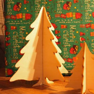 3D Tannenbaum Set aus Balsa-Holz – 3er-Set steckbare Weihnachtsbaum Deko, Laser Cut, skandinavisch