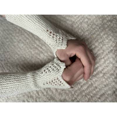 Handgestrickte Arm- bzw. Beinstulpen aus Wolle, One Size, Wollweiß mit Silberglitzer – Unikat Geschenk