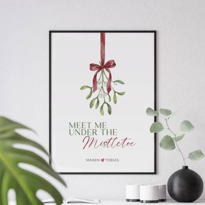 Personalisiertes Weihnachtsposter *Meet me under the Mistletoe* mit Namen für Paare