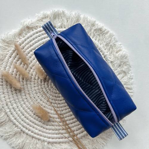 Kosmetiktasche aus Leder, blau, Etui, Kulturbeutel, Federmäppchen, Schminktasche, Make Up Tasche