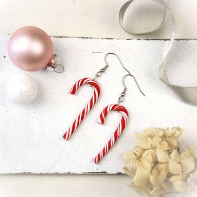 Handgemachte Zuckerstangen Ohrringe aus Polymer Clay – Weihnachtlicher Ohrschmuck Edelstahl