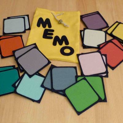 Farben-Memo, Merkspiel, 12 Kartenpaare mit Beutel aus Biobaumwolle/Filz genäht, Handarbeit 
