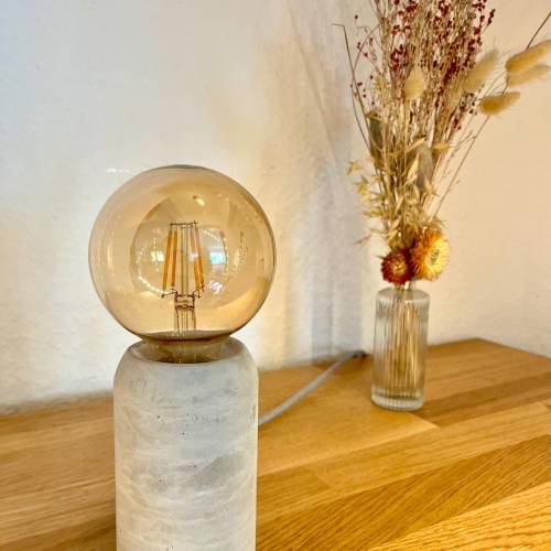 Betonlampe Tischleuchte – Handgefertigte Vintage Nachttischlampe aus Beton, Unikat & Geschenkidee