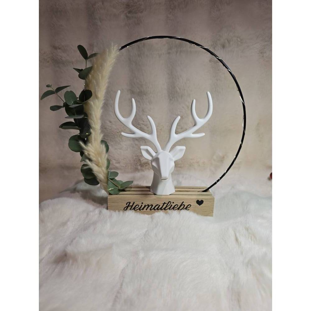 Deko-Ring Elch Scandi-Style – Skandinavische Deko aus Metall mit Holzsockel & Trockenblumen