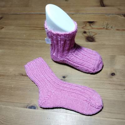 gestrickte Kindersocken Gr.25
