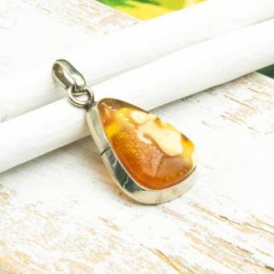 Wunderschöner vintage Bernstein Anhänger– Rarität & Sammlerstück, Geschenkidee Mann Frau