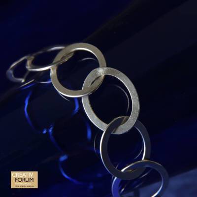 Armband Ovalo aus 935 Silber – Handgefertigtes Unikat, puristisch, glatt poliert