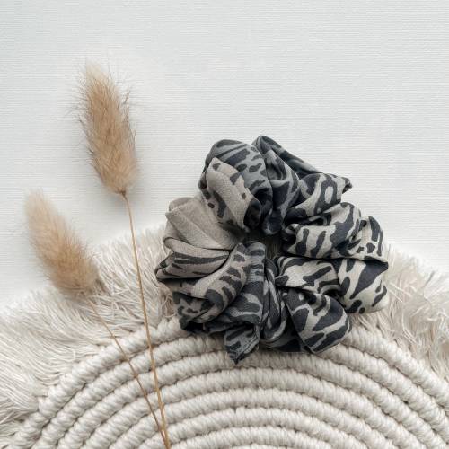 Leo Scrunchie grau beige, Haargummi, Zopfgummi