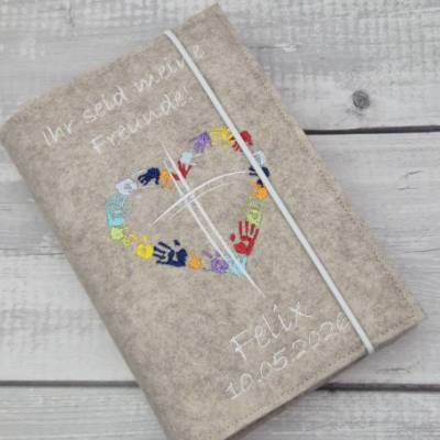 Gotteslobhülle Ihr seid meine Freunde, Kreuz mit Herz aus Händen; beige