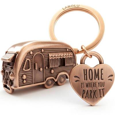 Schlüsselanhänger Caravan – Herzanhänger für Camper mit Gravur | Geschenk für Wohnwagenliebhaber