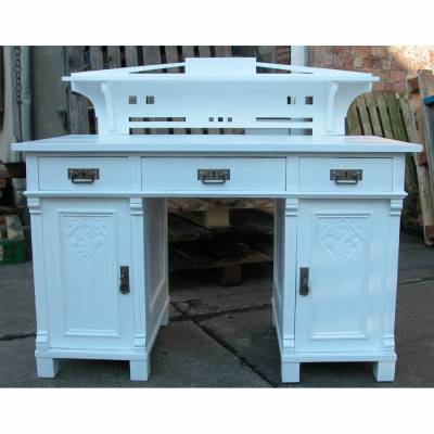 Jugendstil-Schreibtisch um 1910 aus Berlin – restauriert im Shabby Chic mit Patina