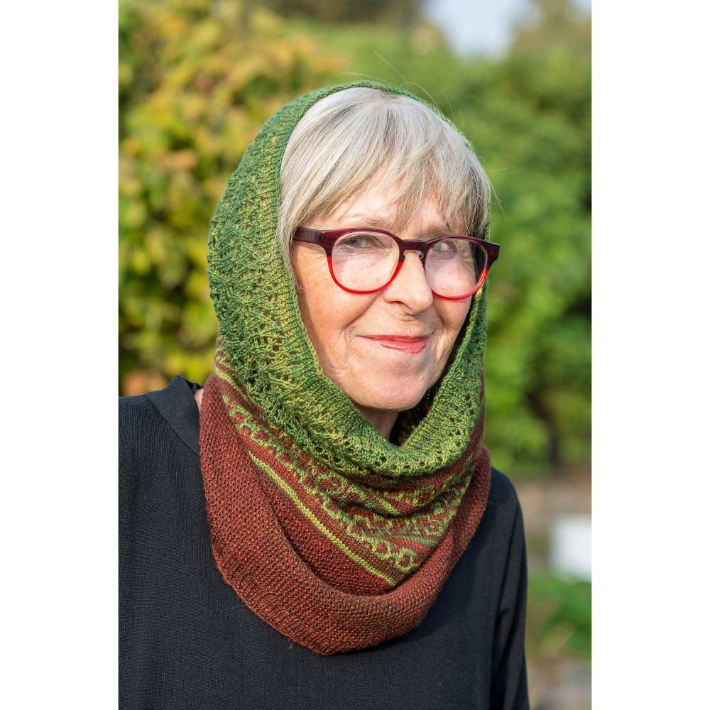 Strickanleitung Loop mit Mosaik- und Lacemuster Hyben Cowl Bild 6