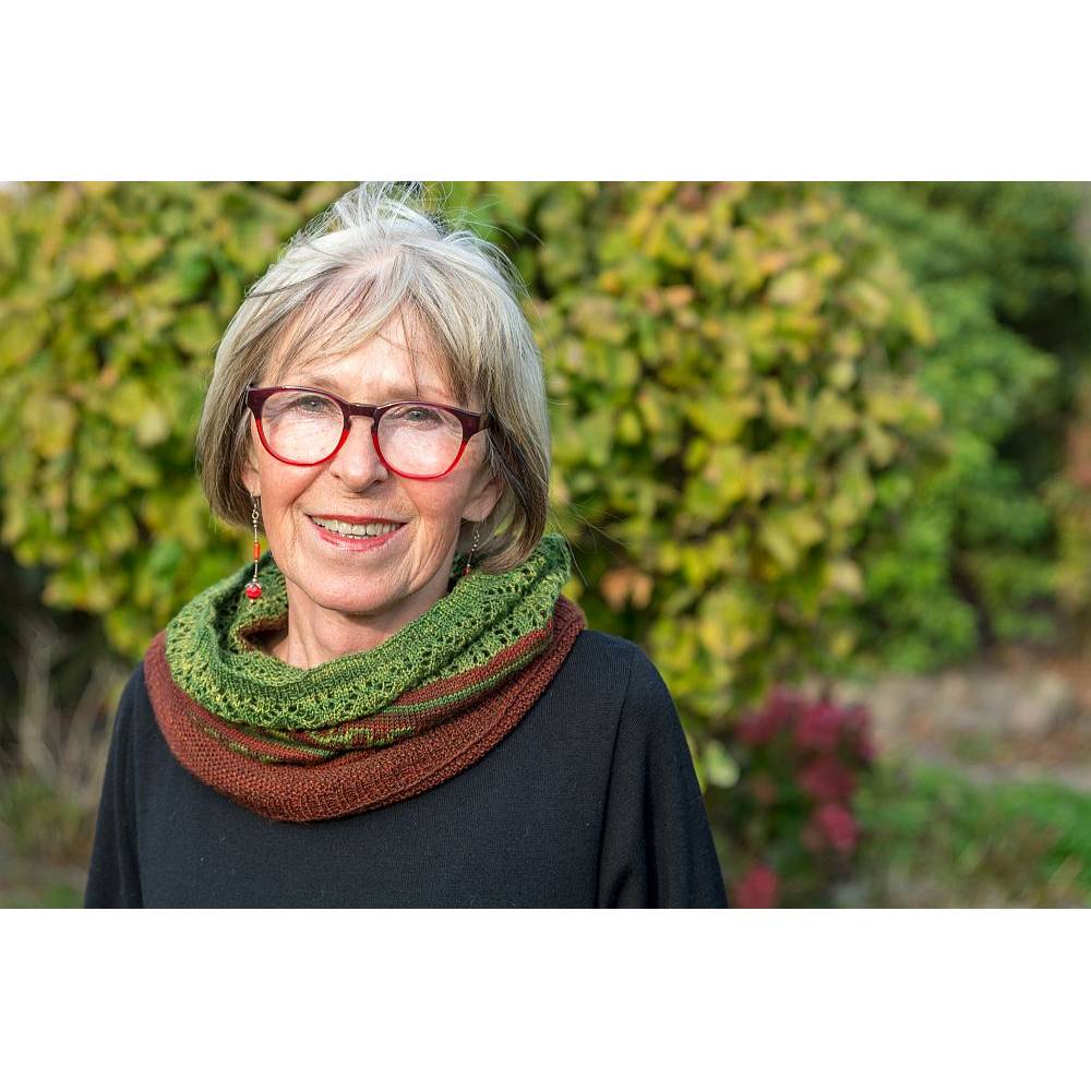 Strickanleitung Loop mit Mosaik- und Lacemuster Hyben Cowl Bild 7
