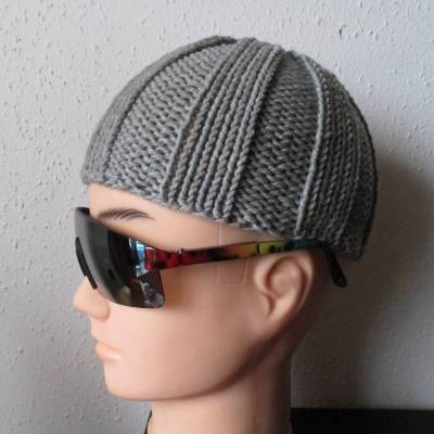 Kurze Männermütze, Fischermütze, formstabil durch elastische Wolle, Strickmütze