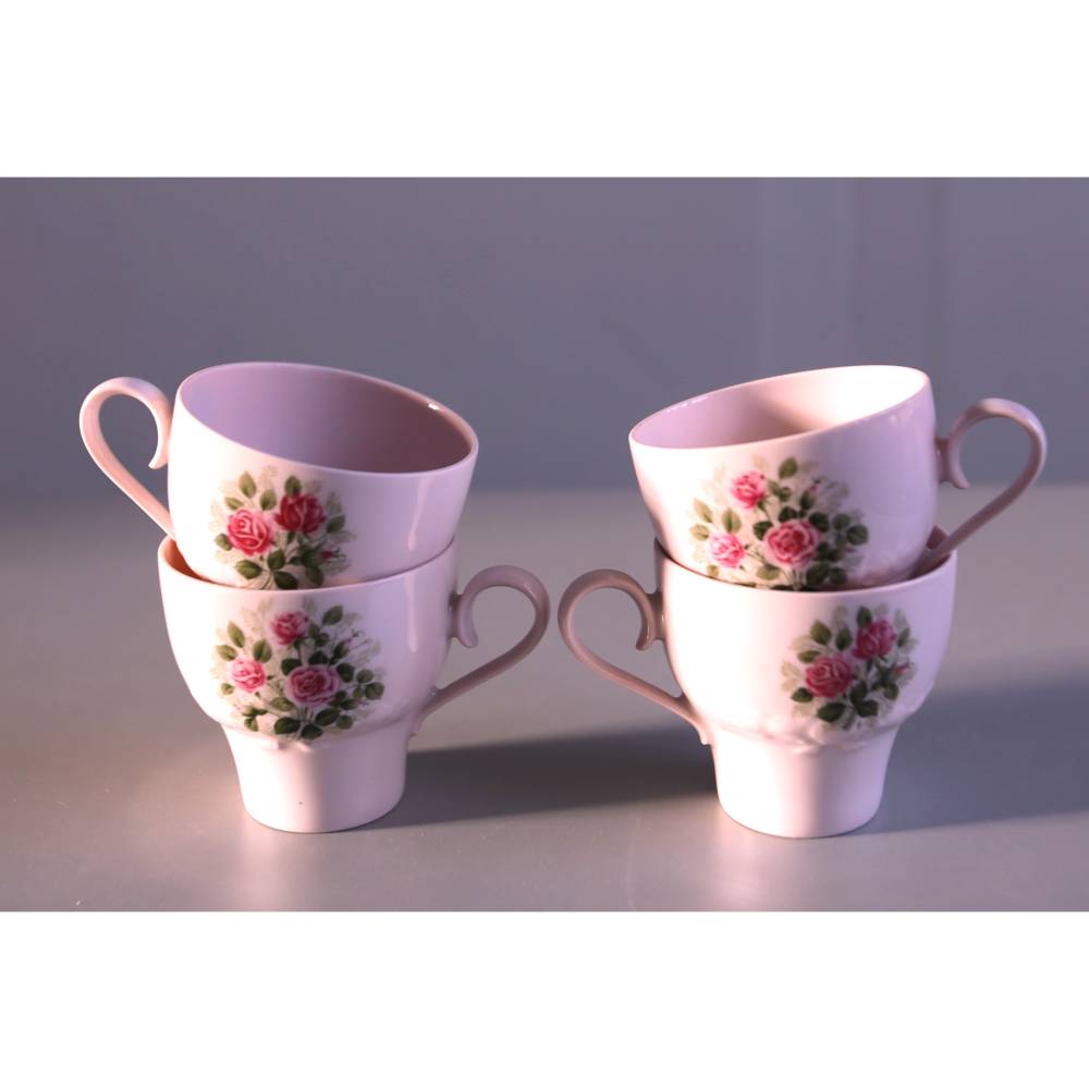 Tassen mit Rosen Porcelaine Rosè Hutschenreuther