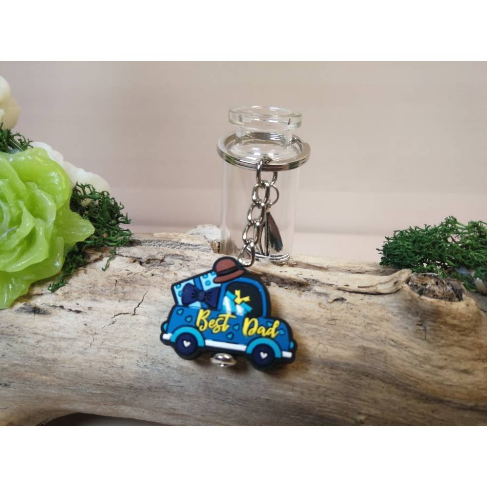 Vatertagsgeschenk Schlüsselanhänger aus Silikon mit Schriftzug – Geschenkidee zum Vatertag Bild 1