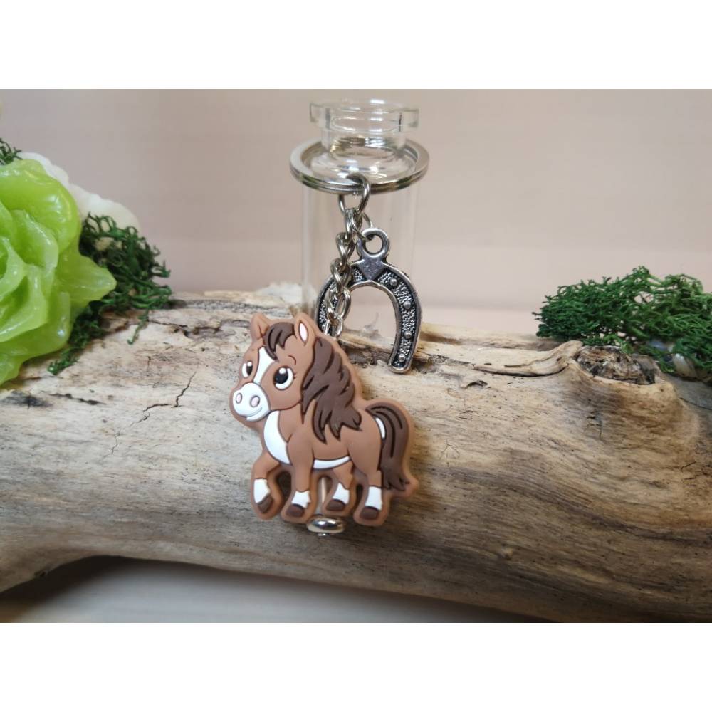 Schlüsselanhänger Pferd aus Silikon – Glücksbringer & Geschenk für Pferdeliebhaber Bild 1