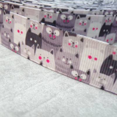 Katzenparty Ripsband – 22 mm Borte mit grauen Katzenköpfen, Meterware für Nähen & Deko
