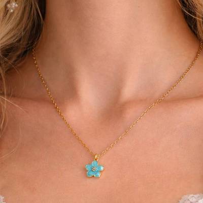 Vergissmeinnicht Halskette aus vergoldetem Messing mit blauer Emaille-Blüte – handgefertigt (2500)