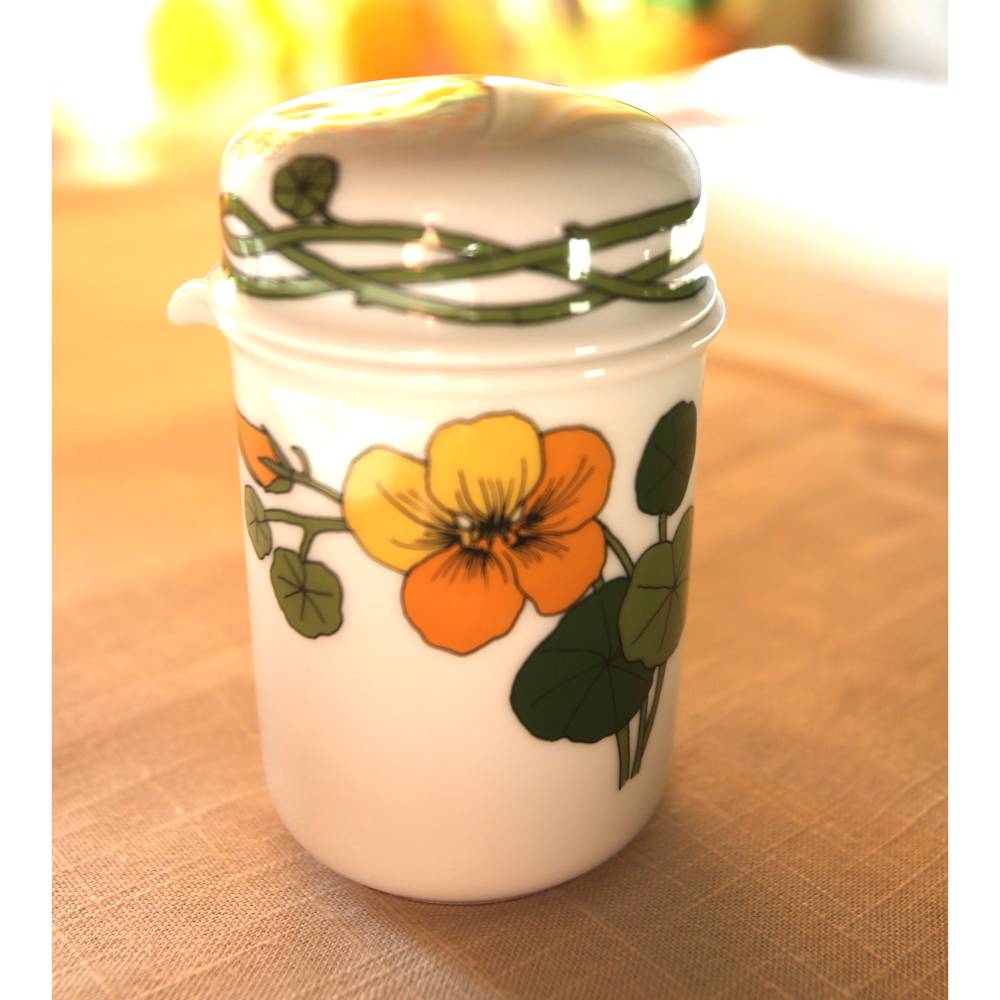 Vintage Milchkännchen mit Deckel Scandic Flowers Thomas