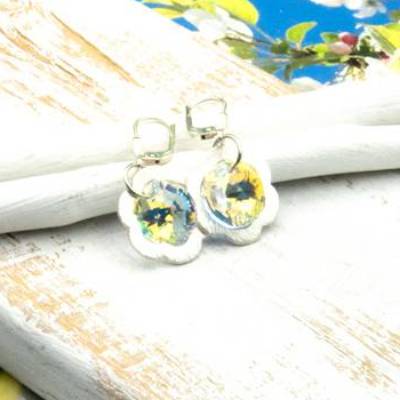 Lässige kleine Ohrhänger aus Glas & Silber in crystal – Geschenkidee für Frauen