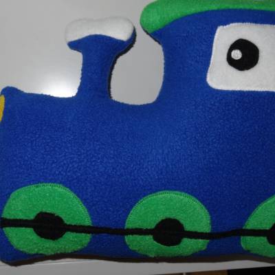 Süße Lokomotive als Kissen – Weiches Kuschelkissen für Kinder & Zug-Fans