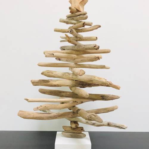 Weihnachtsbaum aus Treibholz – Nachhaltiger Tannenbaum mit Stern, 40 cm hoch