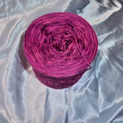 Bobbel Nr. 104 - je 50 % Baumwolle/Polyacryl - 3 fädig - 1000 mtr. 