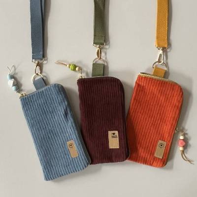 Versandfertig! Handytasche aus Breitcord in 3 Farbvarianten – zimtblüte Crossbag im Streetstyle