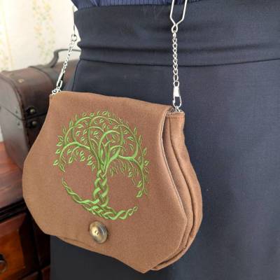 Gürteltasche Yggdrasil Wolle –  Bauchtasche im Wikingerstil mit Stickerei und Leinenfutter