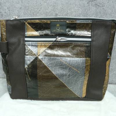 Große Kulturtasche Mr. X - Jeff aus Kunstleder und Wachstuch: Stilvoller & geräumiger Reisebegleiter