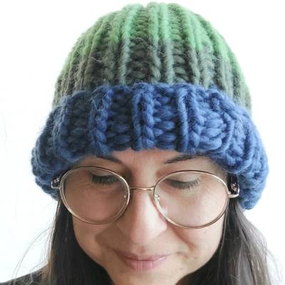 Handgestrickte Mütze aus extradicker Wolle Seehawer Naturgarn  für Erwachsene blau olivgrün maigrün türkis